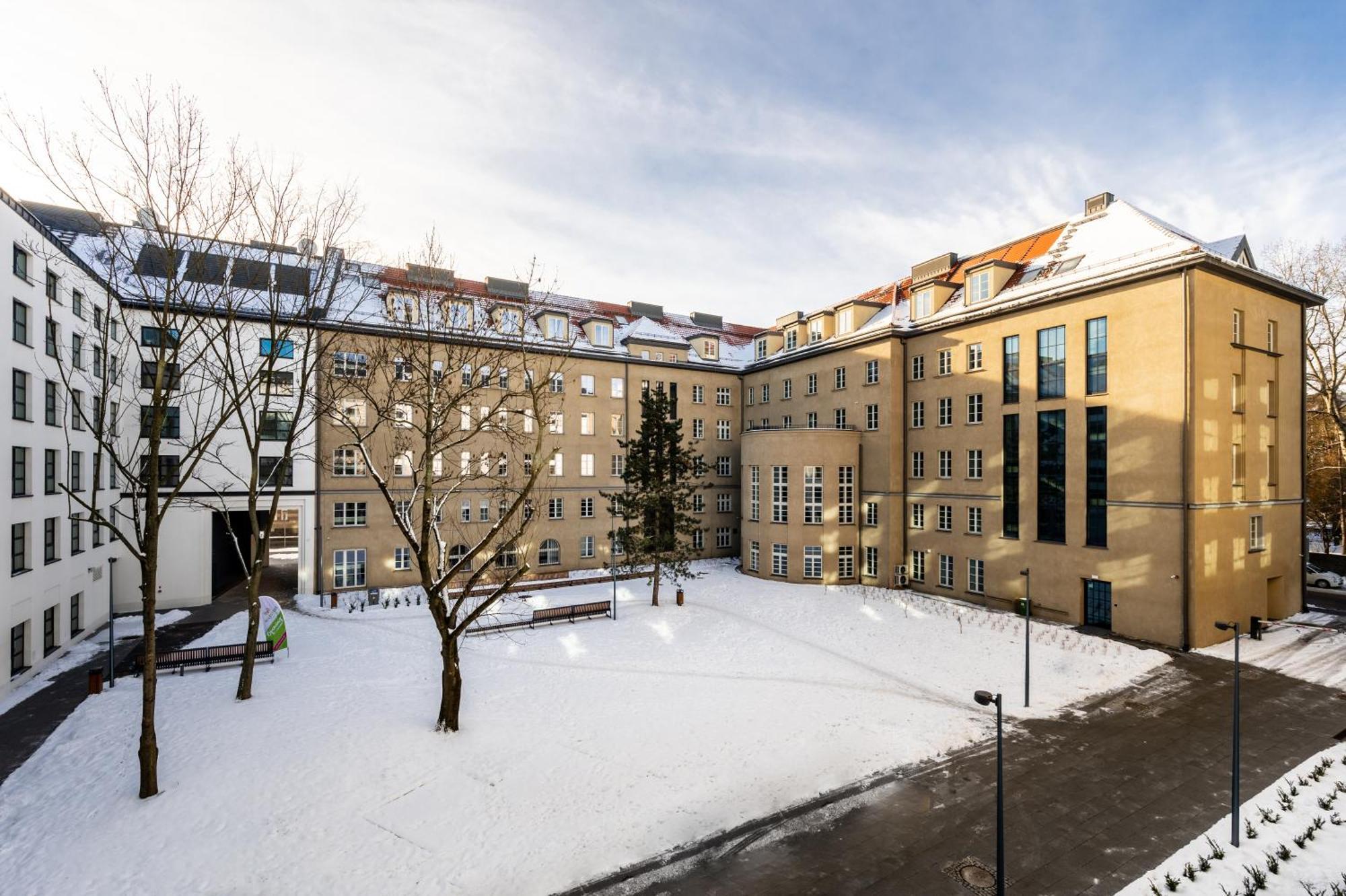 Milestone Krakow Center Urban Living Aparthotel Exterior photo