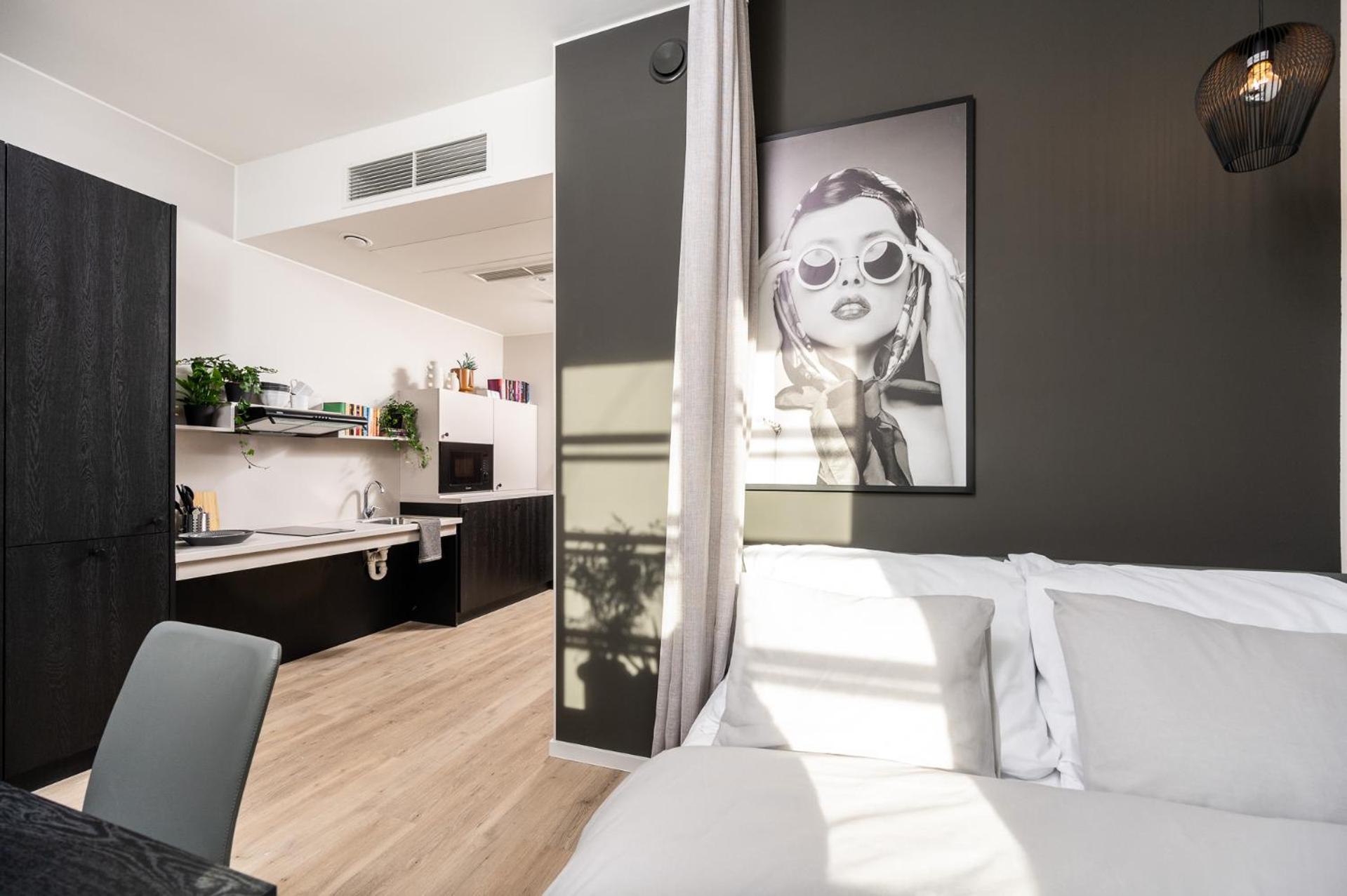 Milestone Krakow Center Urban Living Aparthotel Exterior photo